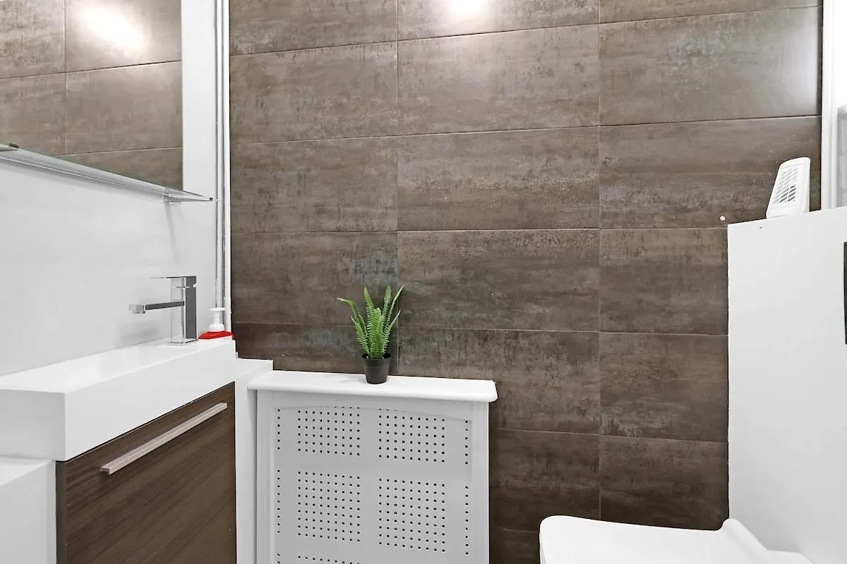 Daire Large 4-Bedroom House In Greenwich With Parking Londra Birleşik Krallık